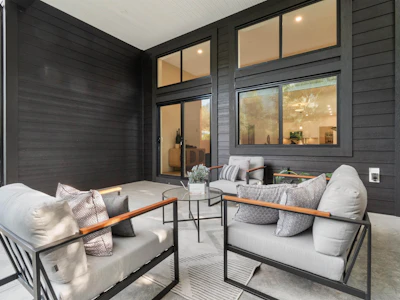 396 Eagle Street - 3