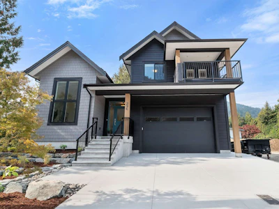 396 Eagle Street - 2