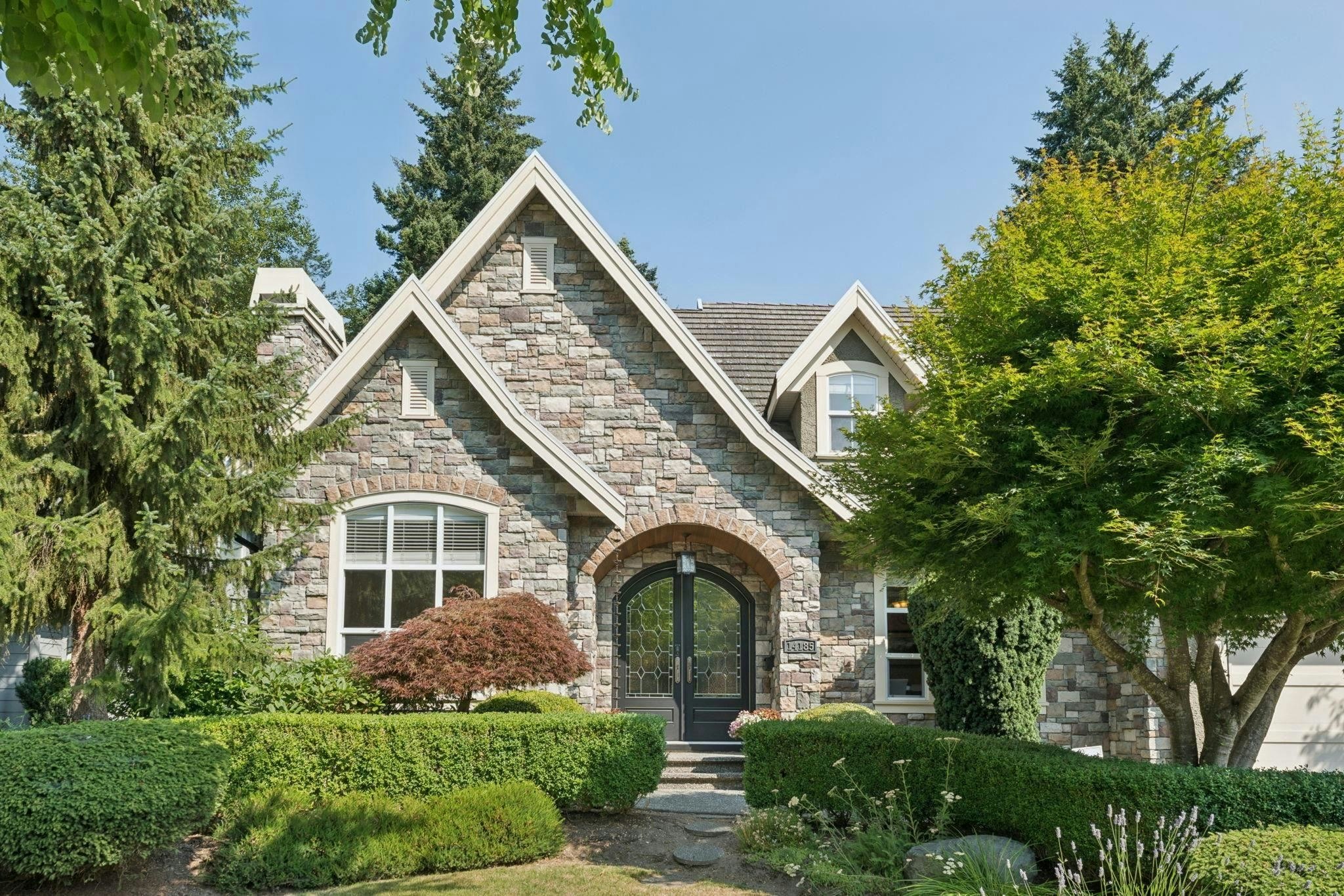 14185 33 Avenue, Surrey, BC, V4P 3M1