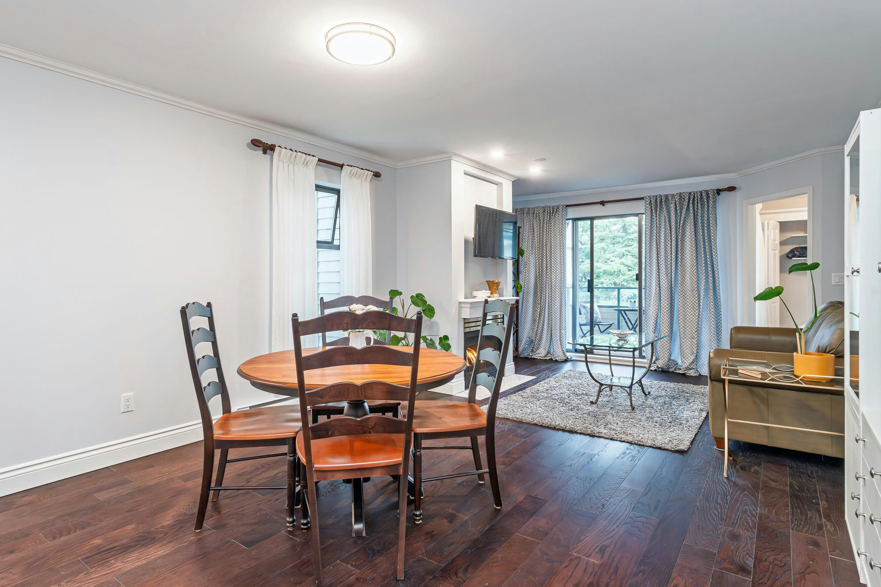 305-2925 Glen Drive, Coquitlam, BC, V3B 7H9 - 6