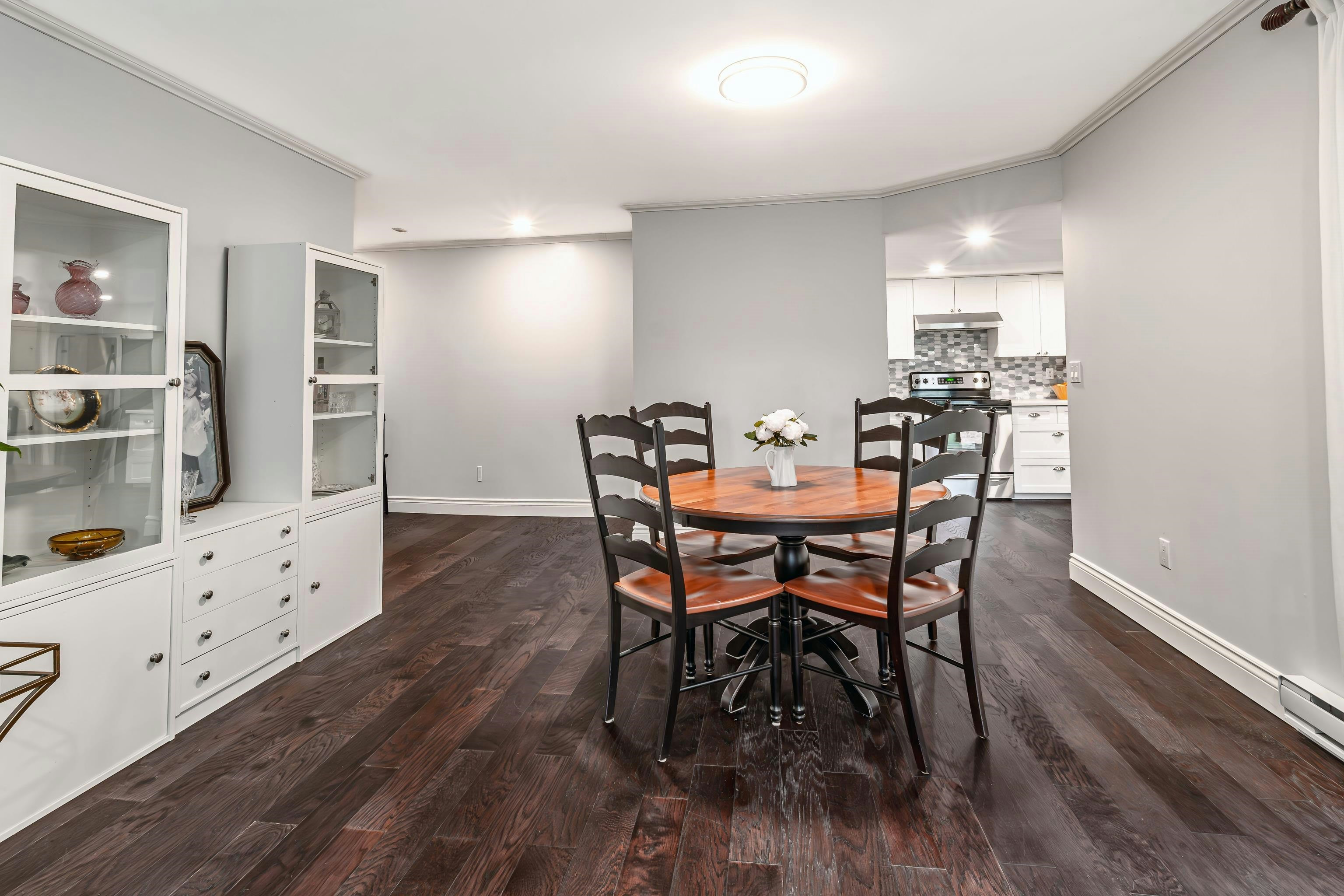 305-2925 Glen Drive, Coquitlam, BC, V3B 7H9 - 8