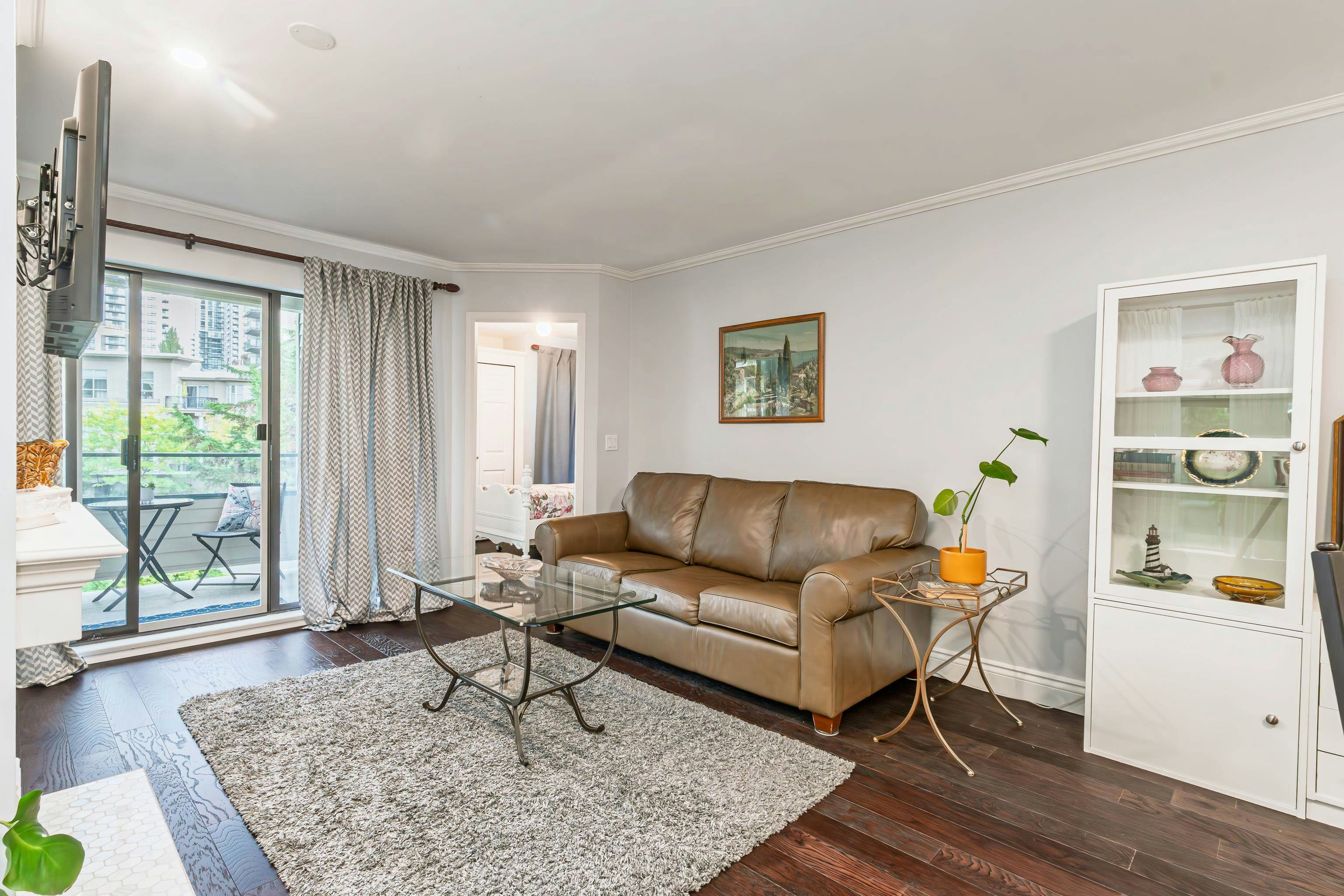 305-2925 Glen Drive, Coquitlam, BC, V3B 7H9 - 3