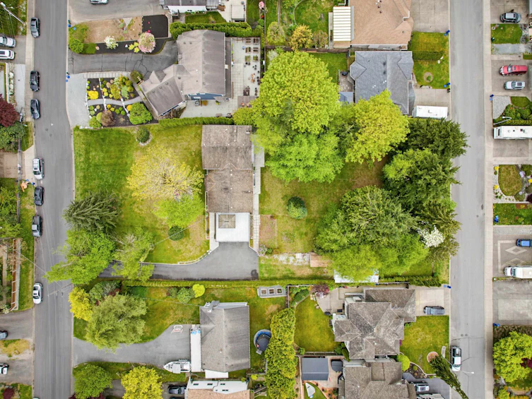 33103 Whidden Avenue, Mission, BC, V2V 2T3 - 2
