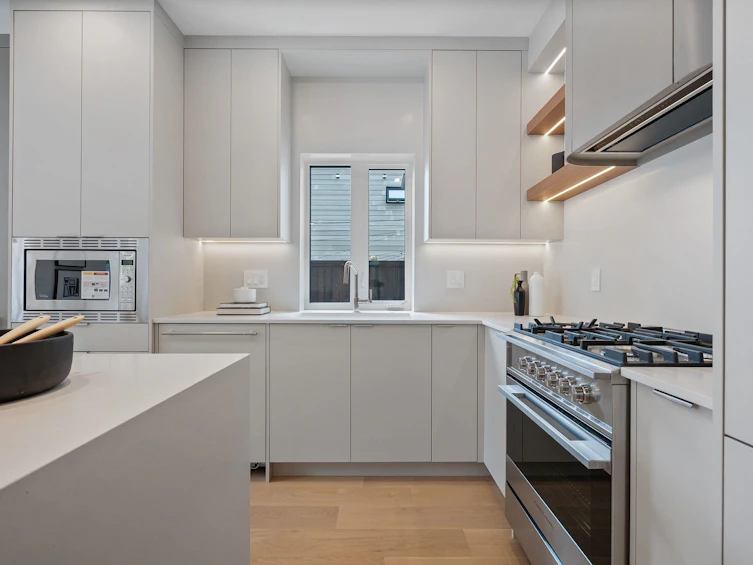 2-2211 William Street, Vancouver, BC, V5L 2S5 - 7