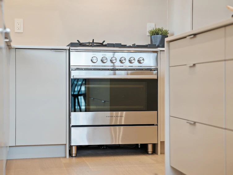 2-2211 William Street, Vancouver, BC, V5L 2S5 - 8