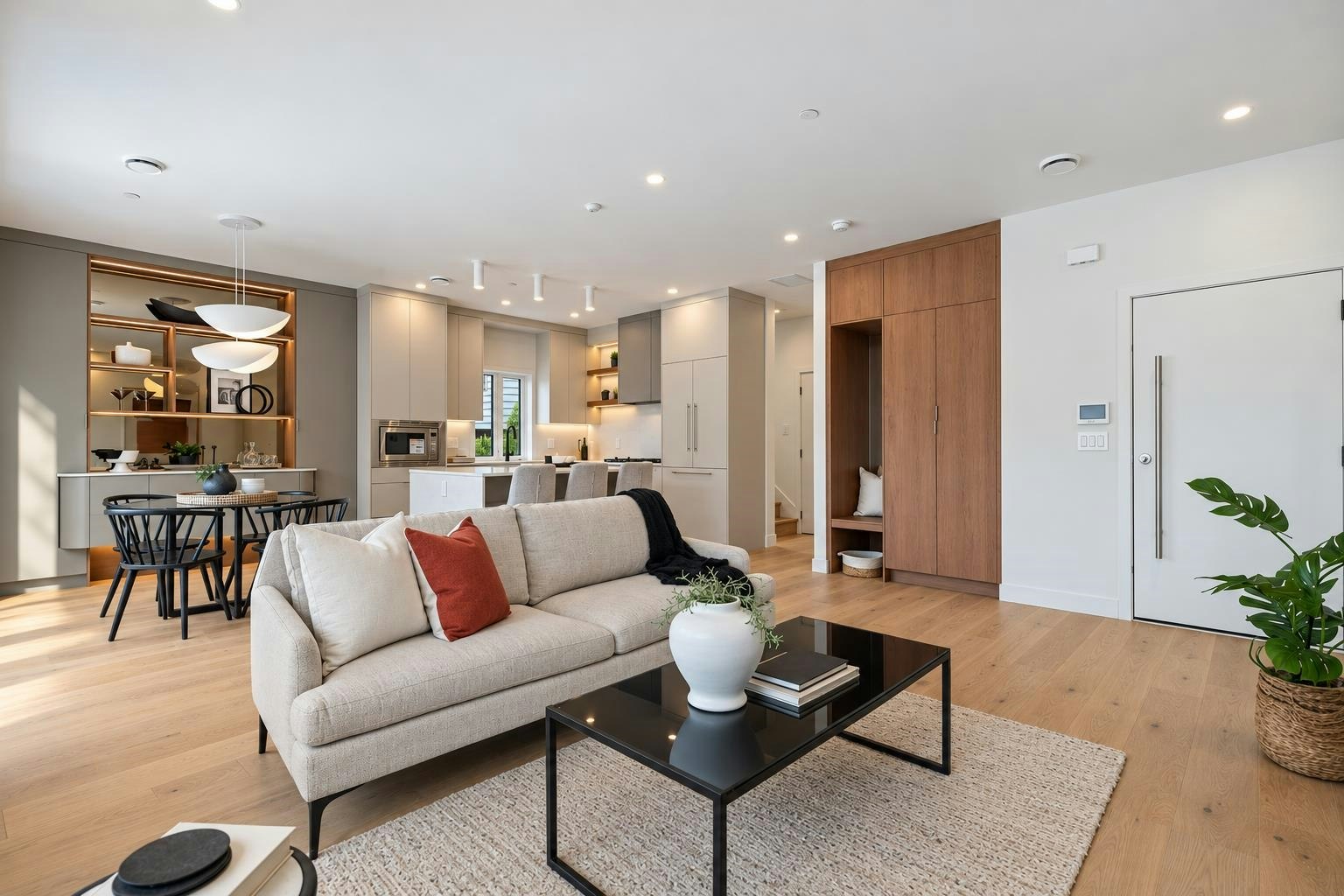 2-2211 William Street, Vancouver, BC, V5L 2S5