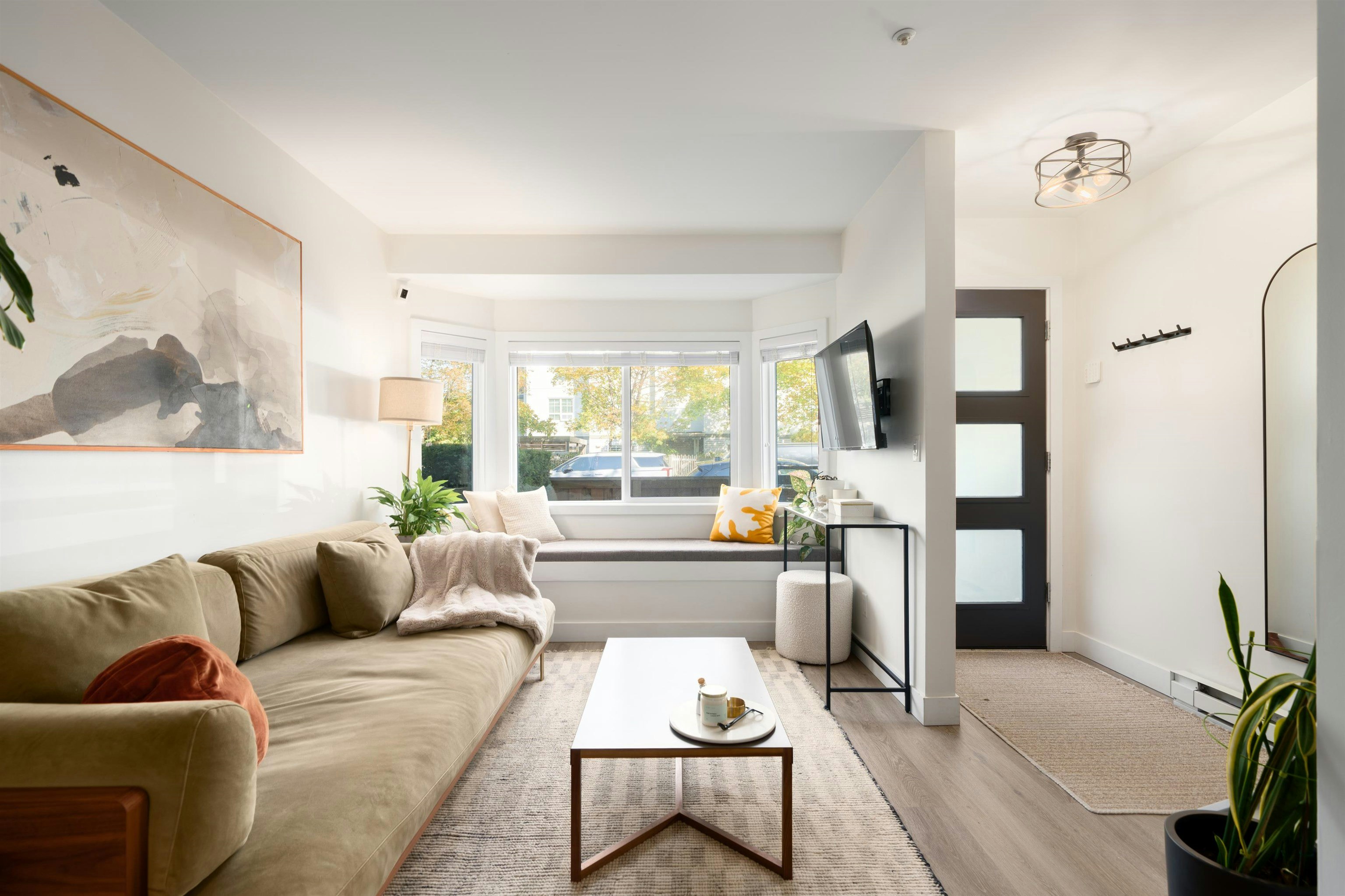 329 Garden Drive, Vancouver, BC, V5L 4Z1