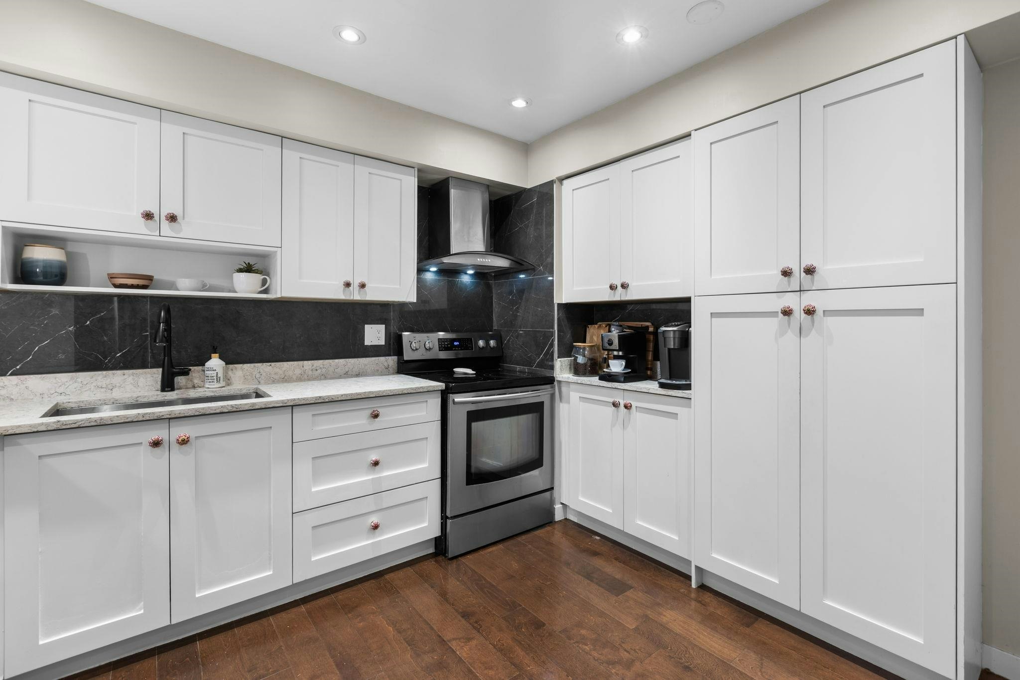 1934 Goleta Drive, Burnaby, BC, V5A 1P6 - 8