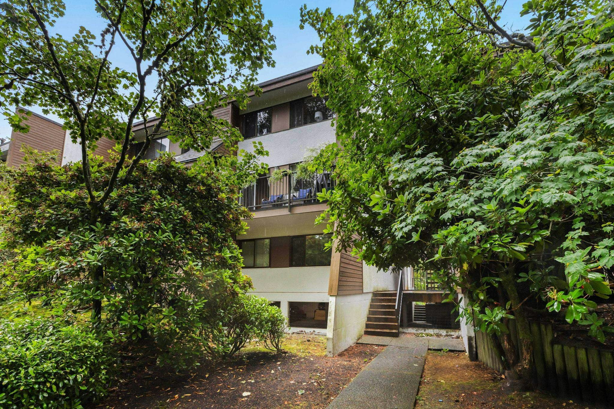 1934 Goleta Drive, Burnaby, BC, V5A 1P6 - 35