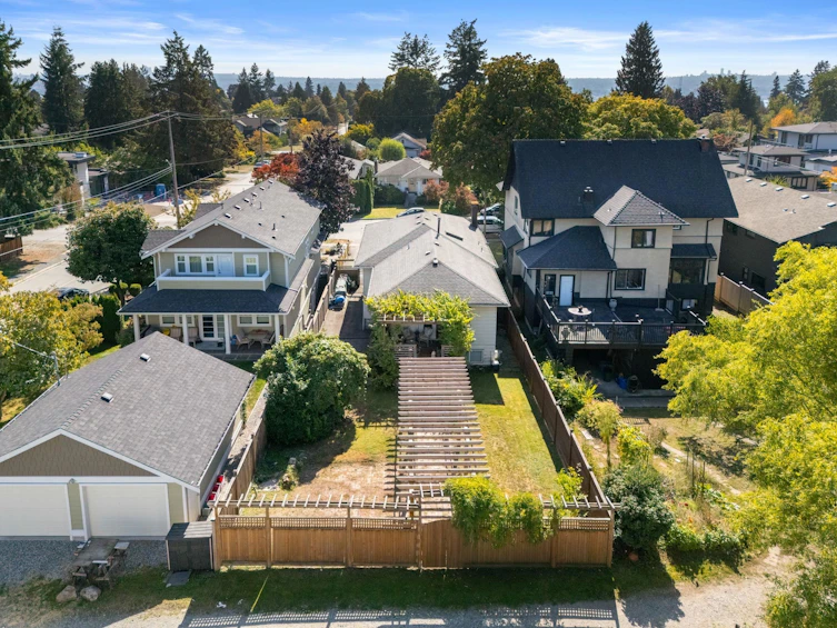 626 E 13th Street, North Vancouver, BC, V7L 2M5 - 38