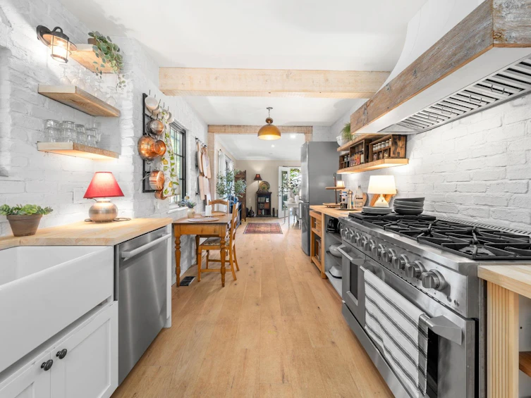 626 E 13th Street, North Vancouver, BC, V7L 2M5 - 13