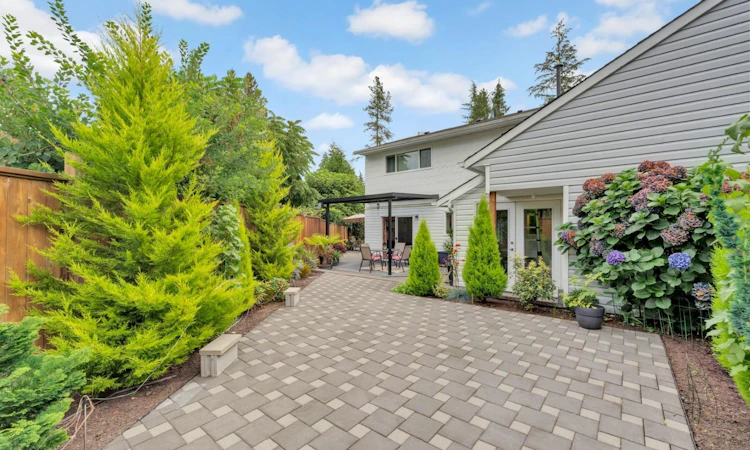 1401 Apel Drive