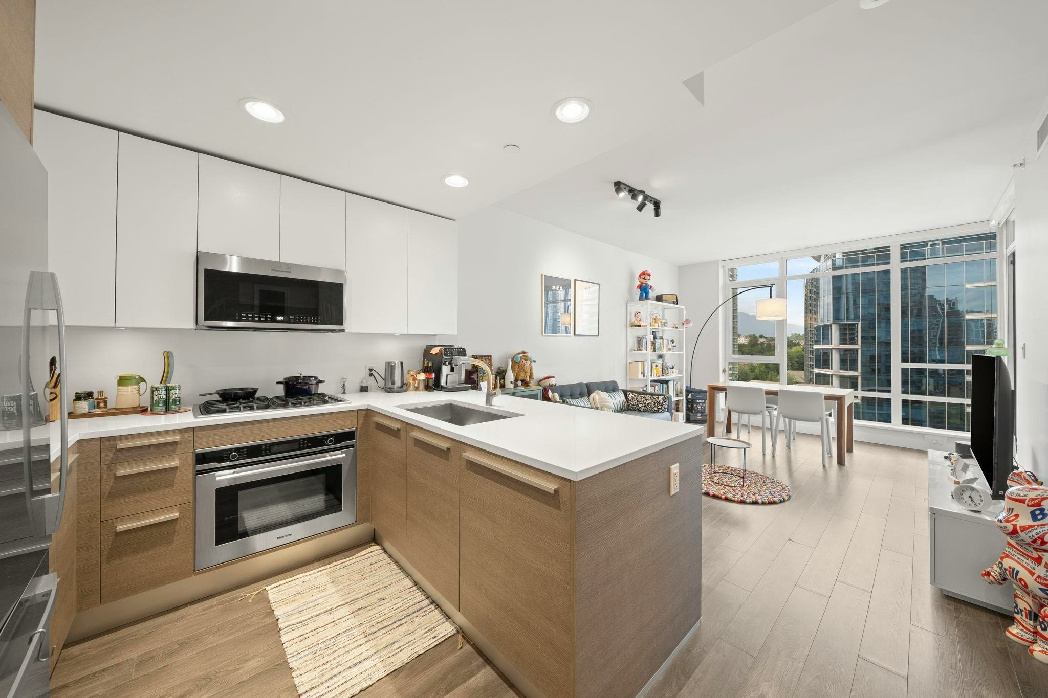 1103-2008 Rosser Avenue, Burnaby, BC, V5C 0H8 - 8