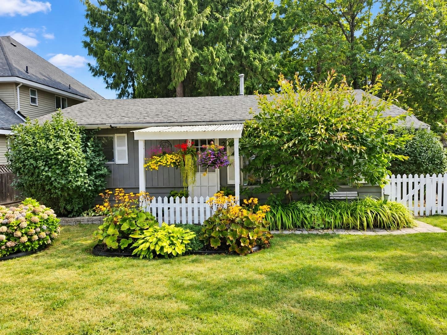 2320 153a Street, Surrey, BC, V4A 4R5