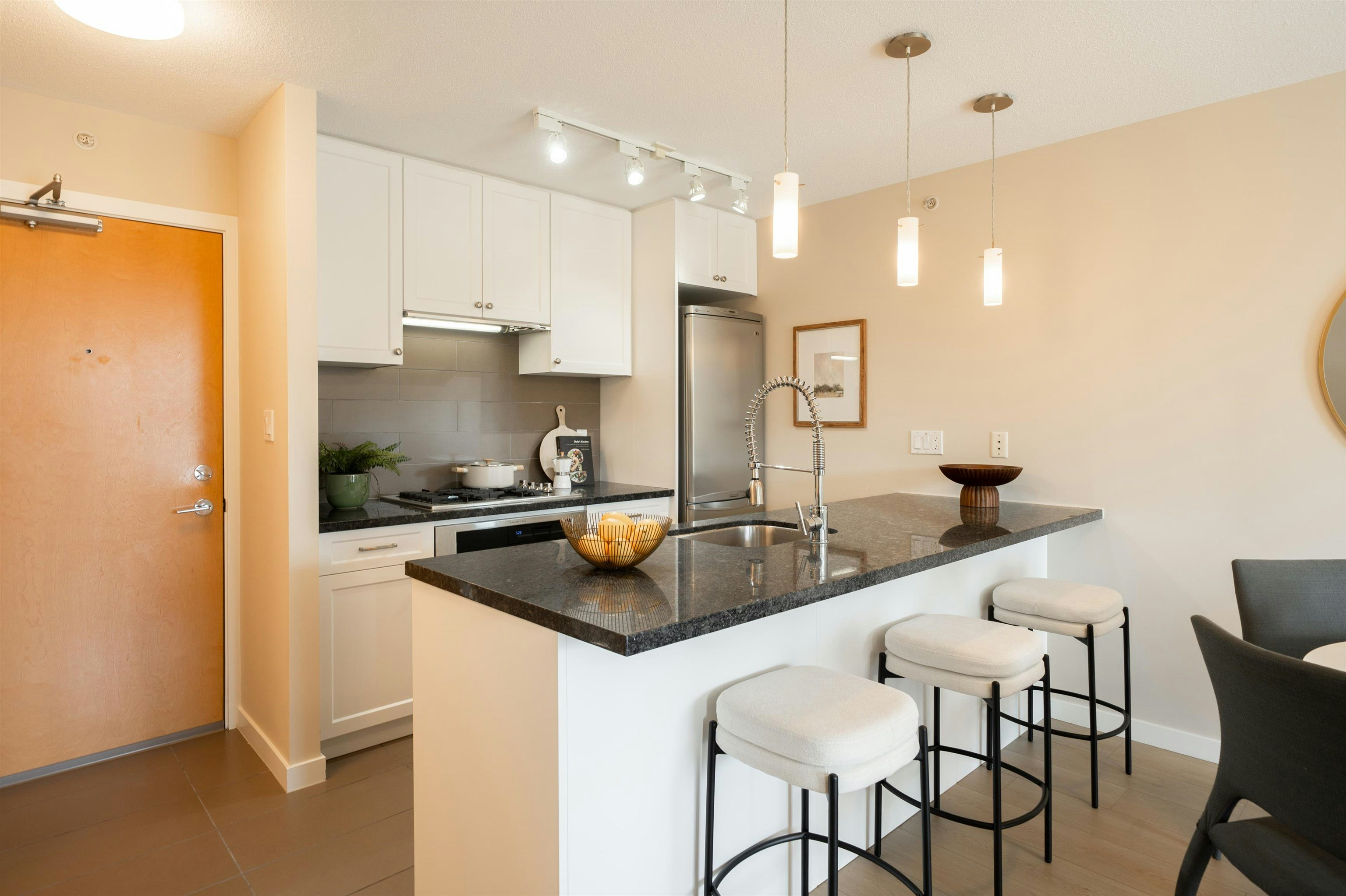 608-2982 Burlington Drive - 2