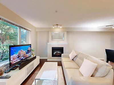 207-4783 Dawson Street - 2