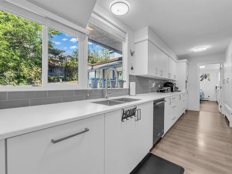 1555 Lawson Avenue, West Vancouver, BC, V7V 2C8 - 15