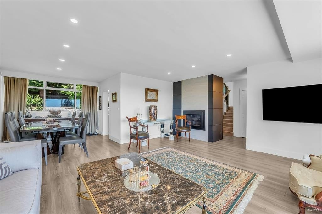 1555 Lawson Avenue, West Vancouver, BC, V7V 2C8 - 9