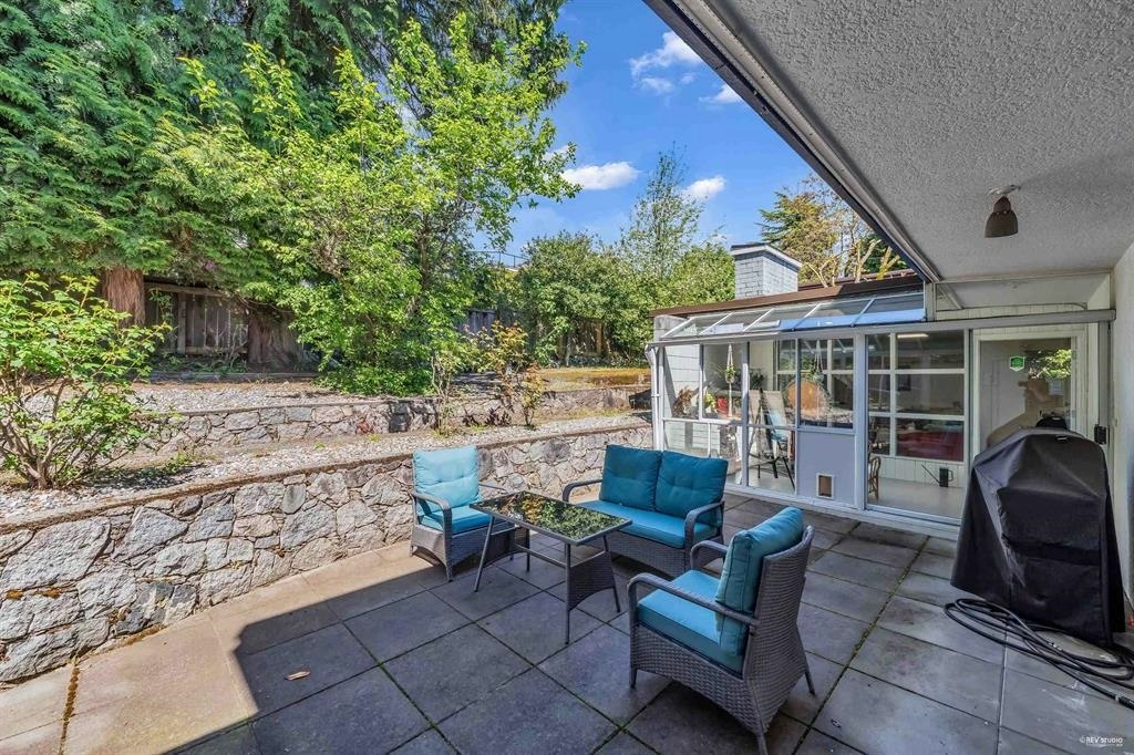 1555 Lawson Avenue, West Vancouver, BC, V7V 2C8 - 24