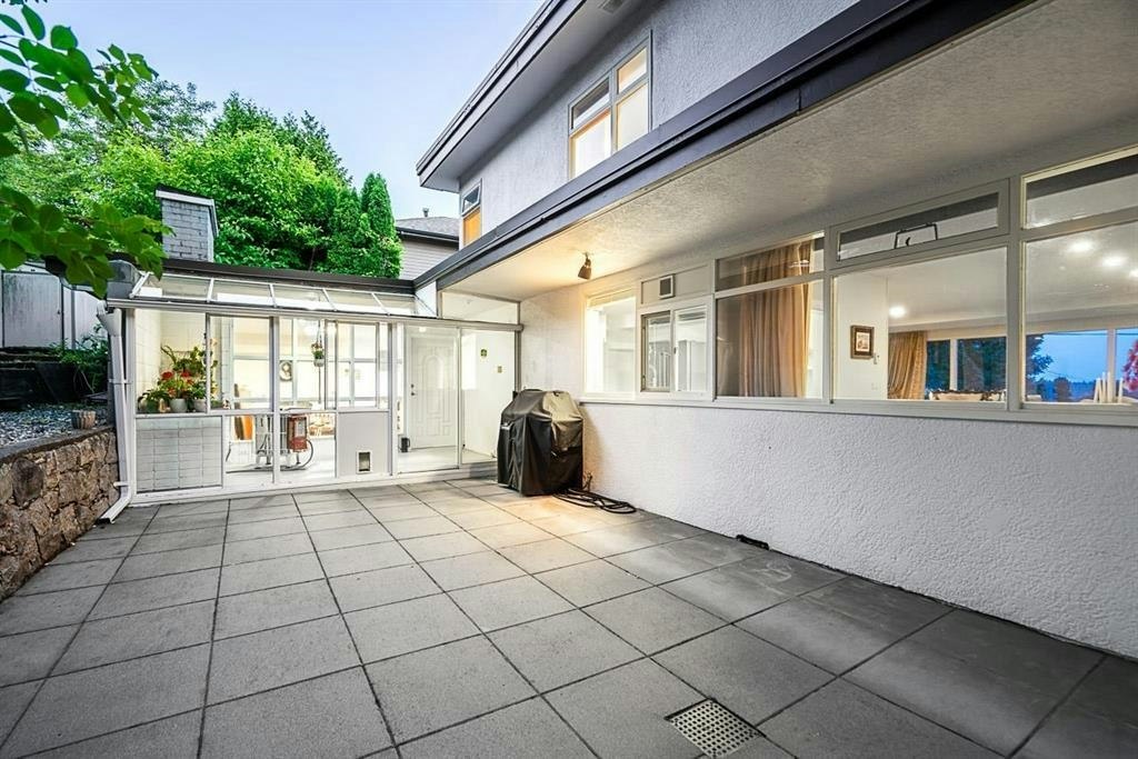 1555 Lawson Avenue, West Vancouver, BC, V7V 2C8 - 25
