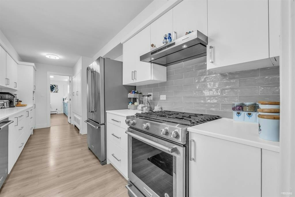 1555 Lawson Avenue, West Vancouver, BC, V7V 2C8 - 13