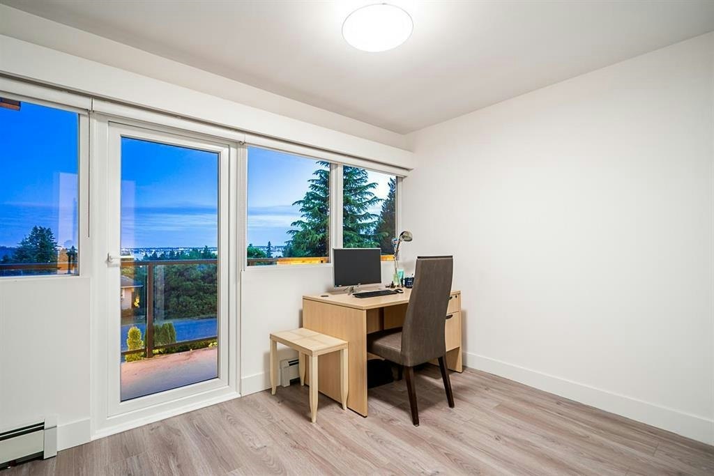 1555 Lawson Avenue, West Vancouver, BC, V7V 2C8 - 22