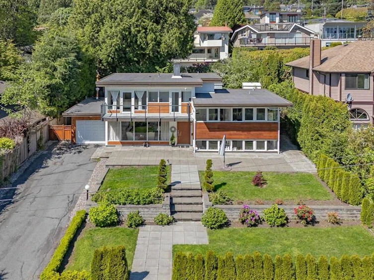 1555 Lawson Avenue, West Vancouver, BC, V7V 2C8 - 4