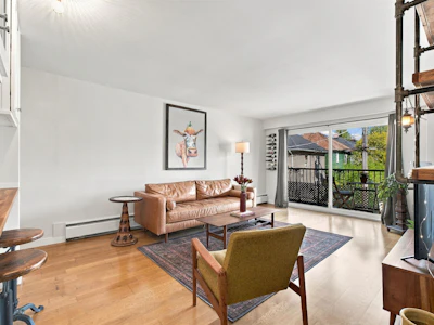 304-1611 E 3rd Avenue - 2
