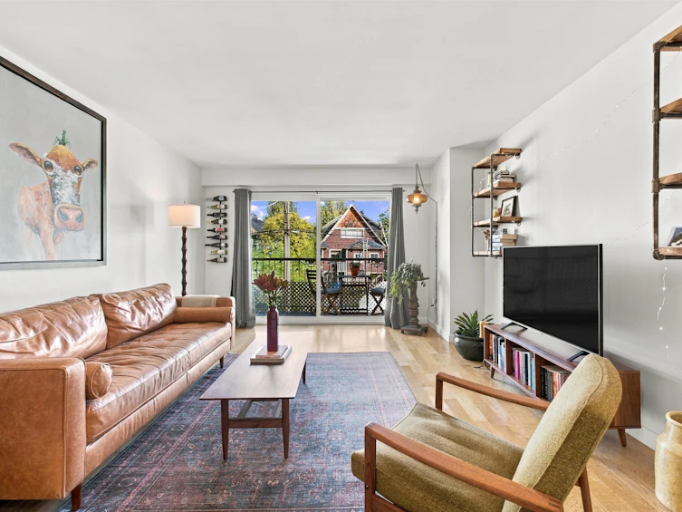 304-1611 E 3rd Avenue, Vancouver, BC, V5N 1H1 - 3