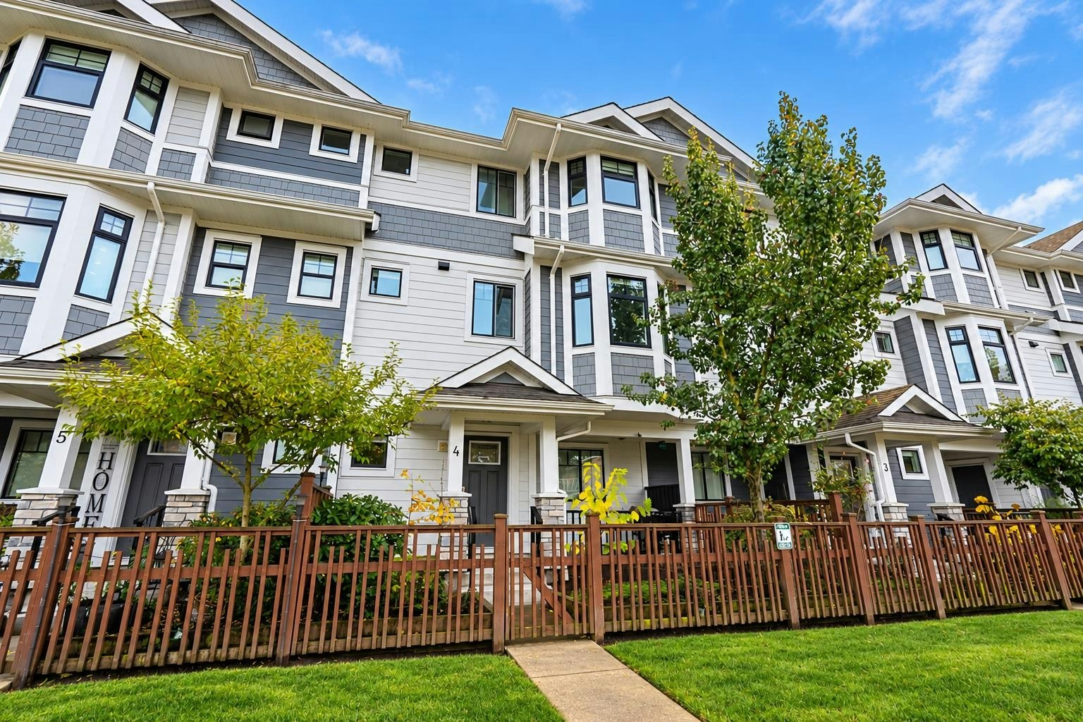 4-189 Wood Street, New Westminster, BC, V3M 0L7