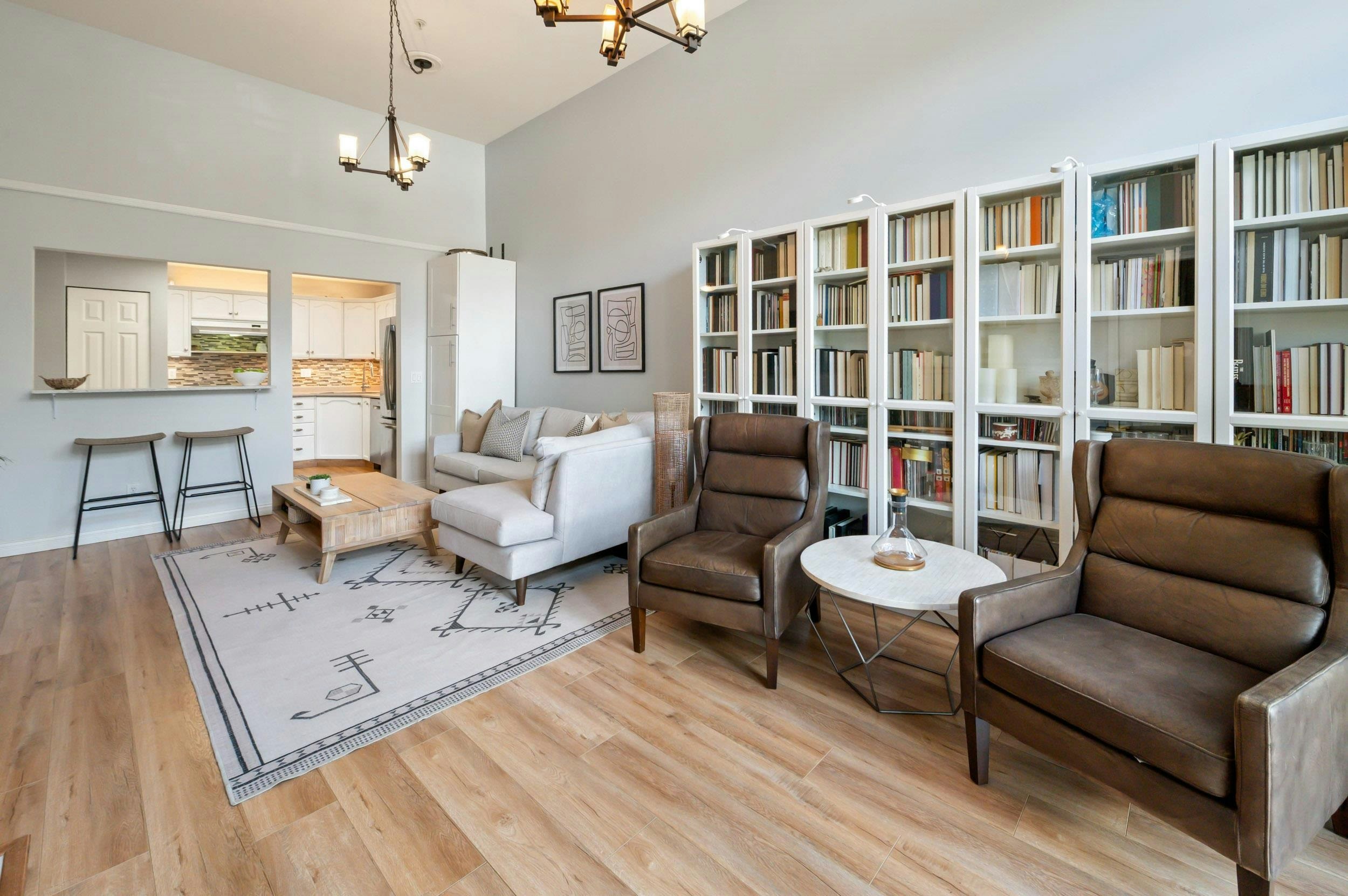 606-301 Maude Road - 4