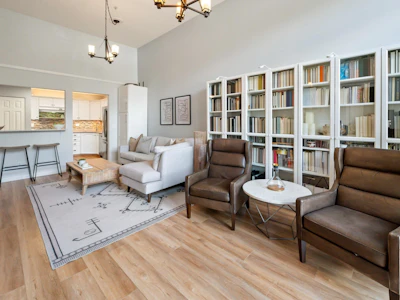 606-301 Maude Road - 4