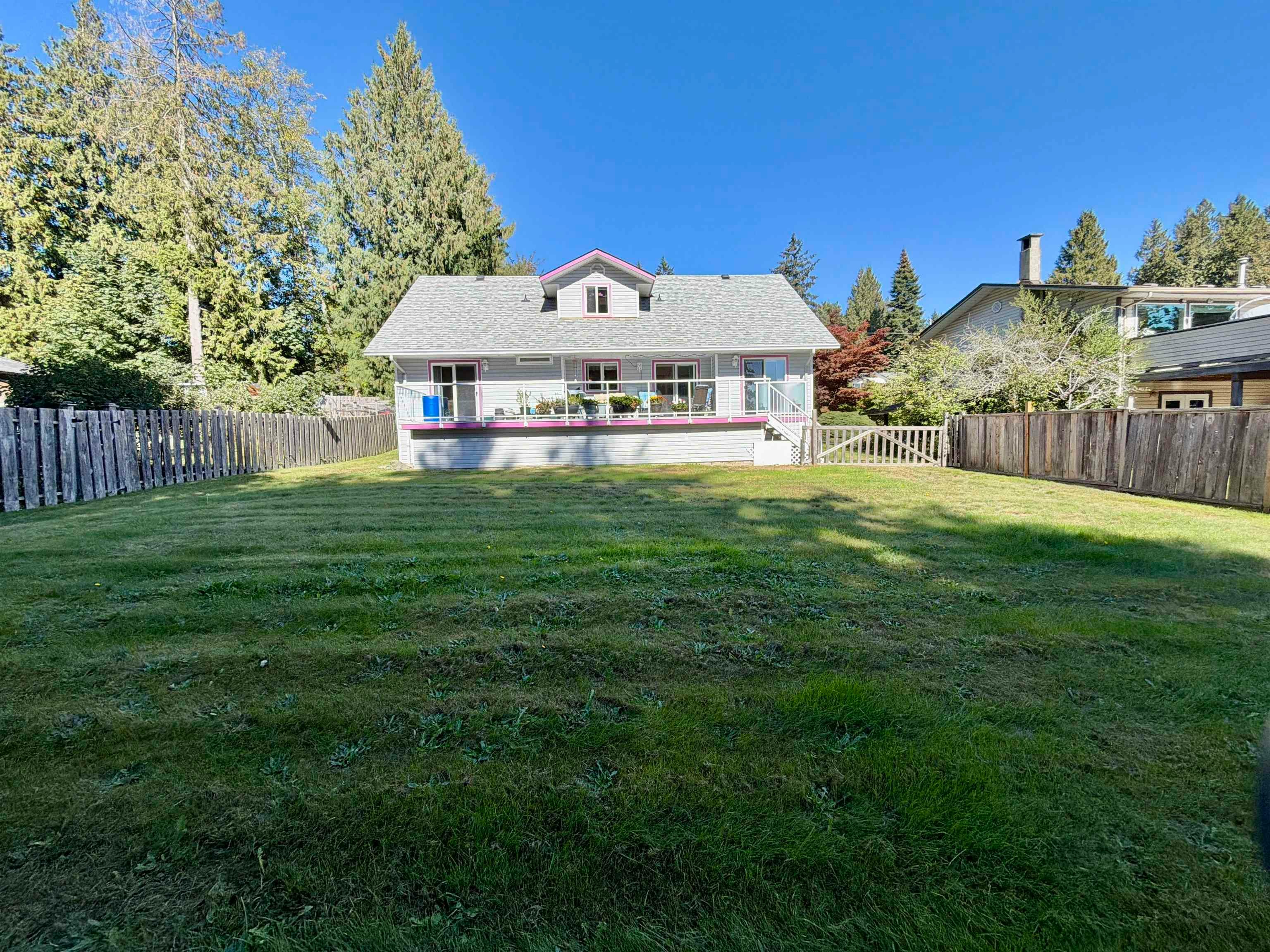 1073 Grandview Road, Gibsons, BC, V0N 1V3 - 8