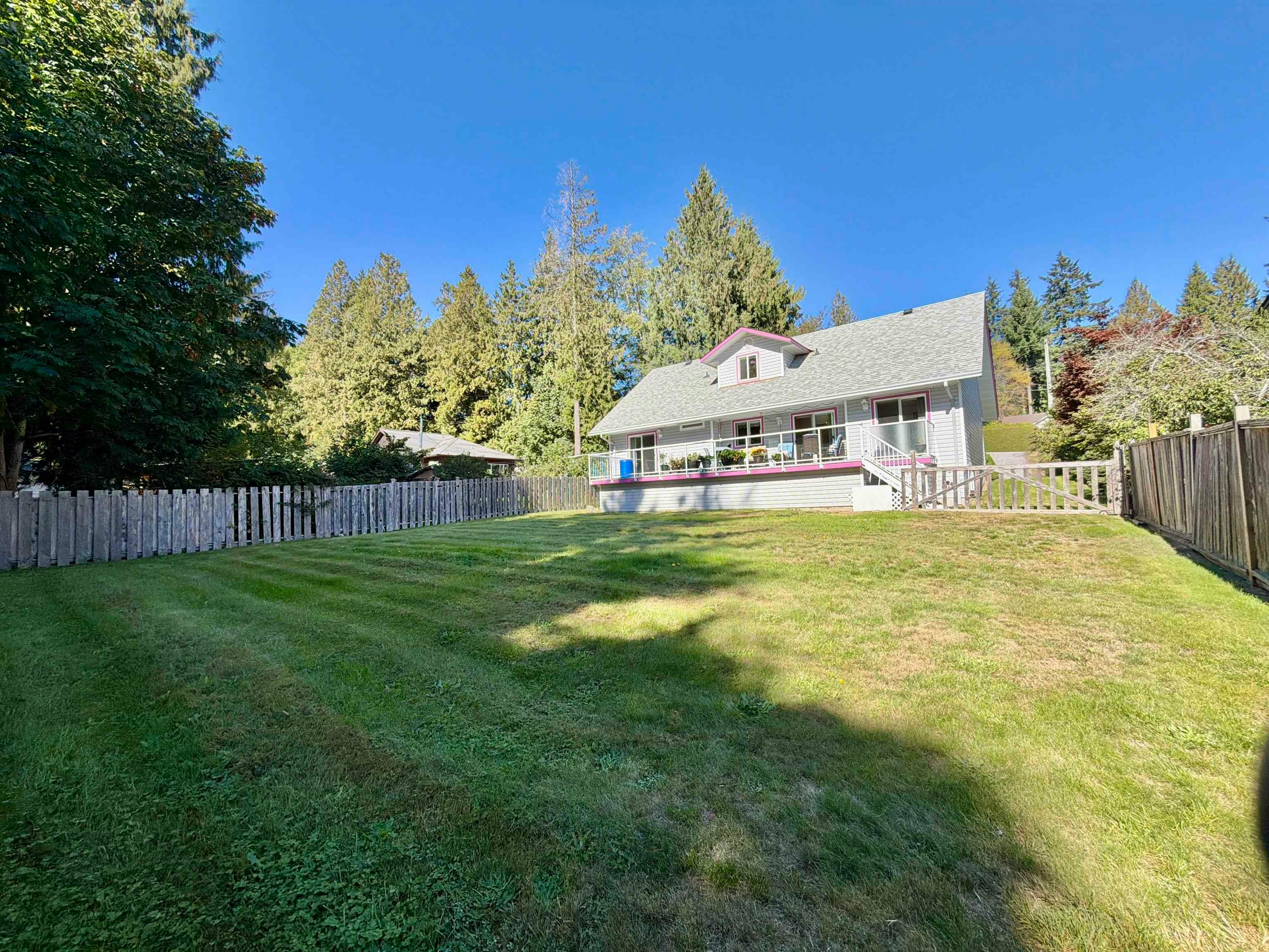 1073 Grandview Road, Gibsons, BC, V0N 1V3 - 7