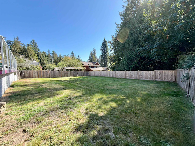 1073 Grandview Road, Gibsons, BC, V0N 1V3 - 10