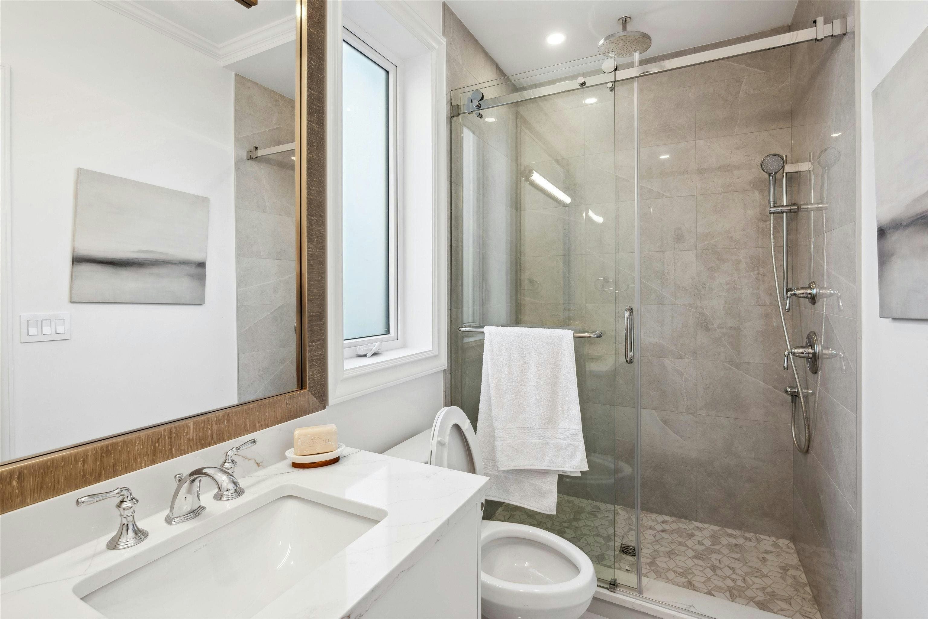 3812 W 15th Avenue, Vancouver, BC, V6R 2Z9 - 9