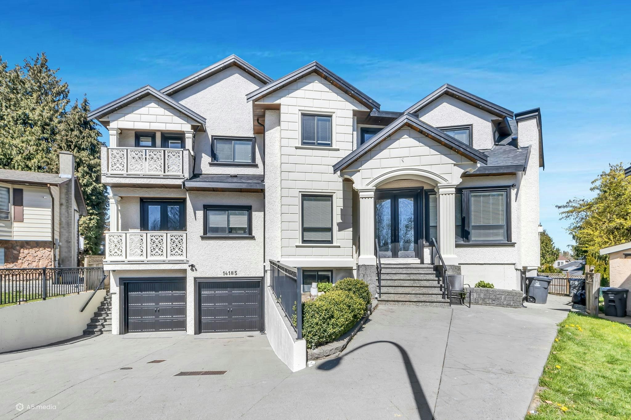 14185 74 Avenue, Surrey, BC, V3W 7N2
