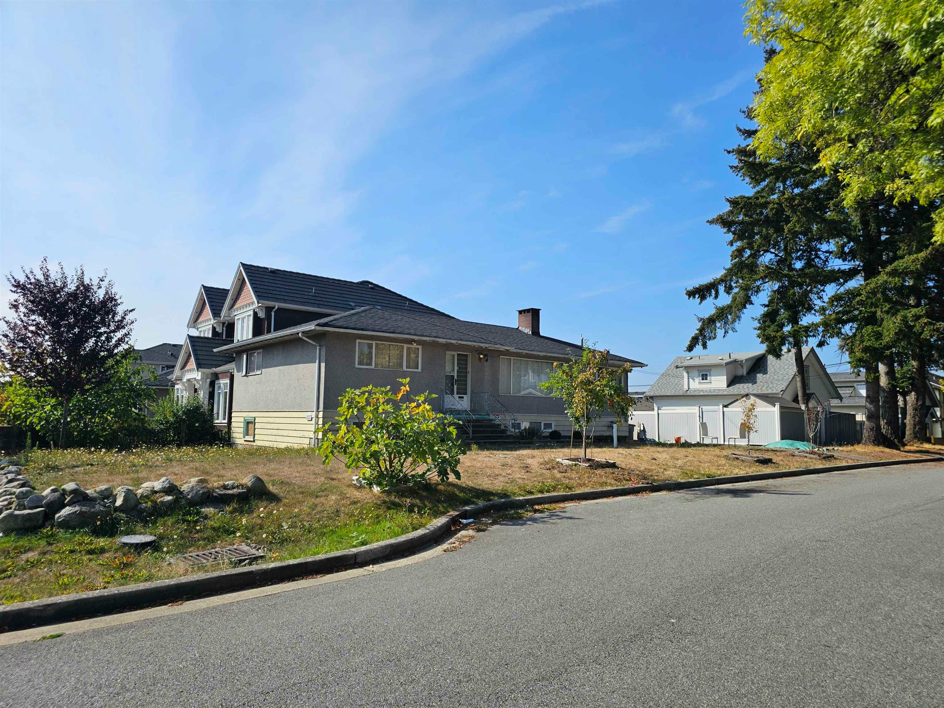 2946 E 52nd Avenue, Vancouver, BC, V5S 1T3