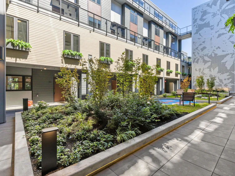 104-342 Mountain Highway, North Vancouver, BC, V7J 2K8 - 26