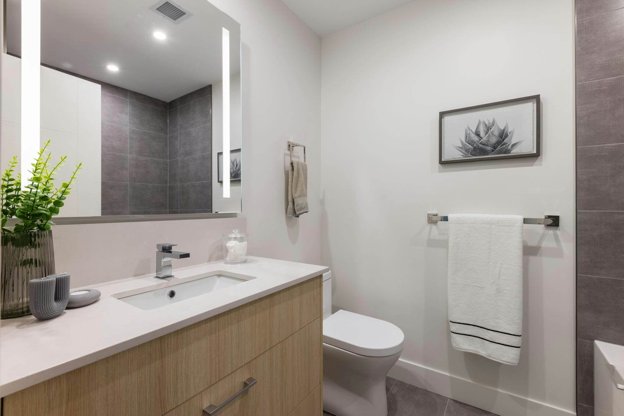 104-342 Mountain Highway, North Vancouver, BC, V7J 2K8 - 23