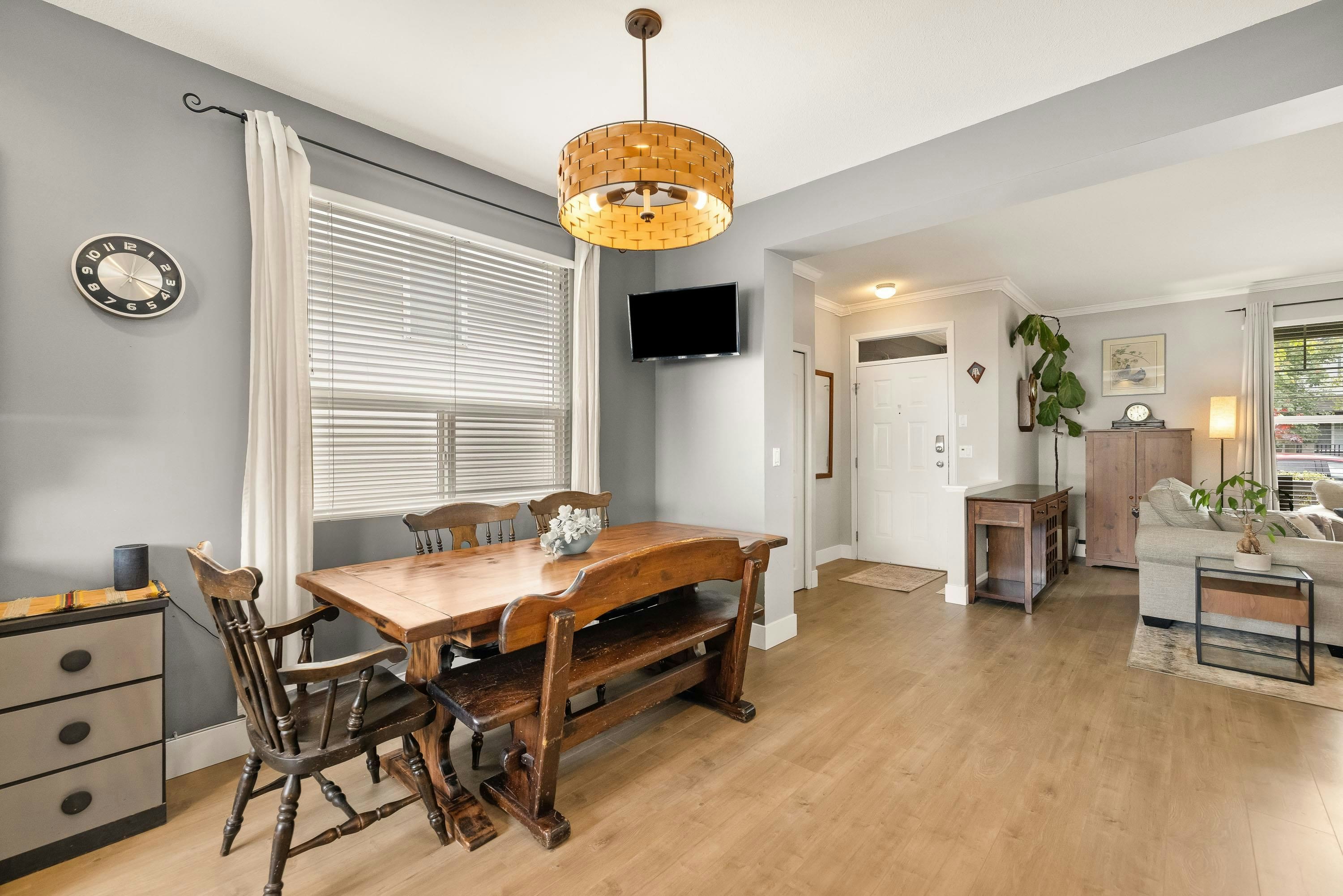 24327 102 Avenue, Maple Ridge, BC, V2W 1X9 - 14