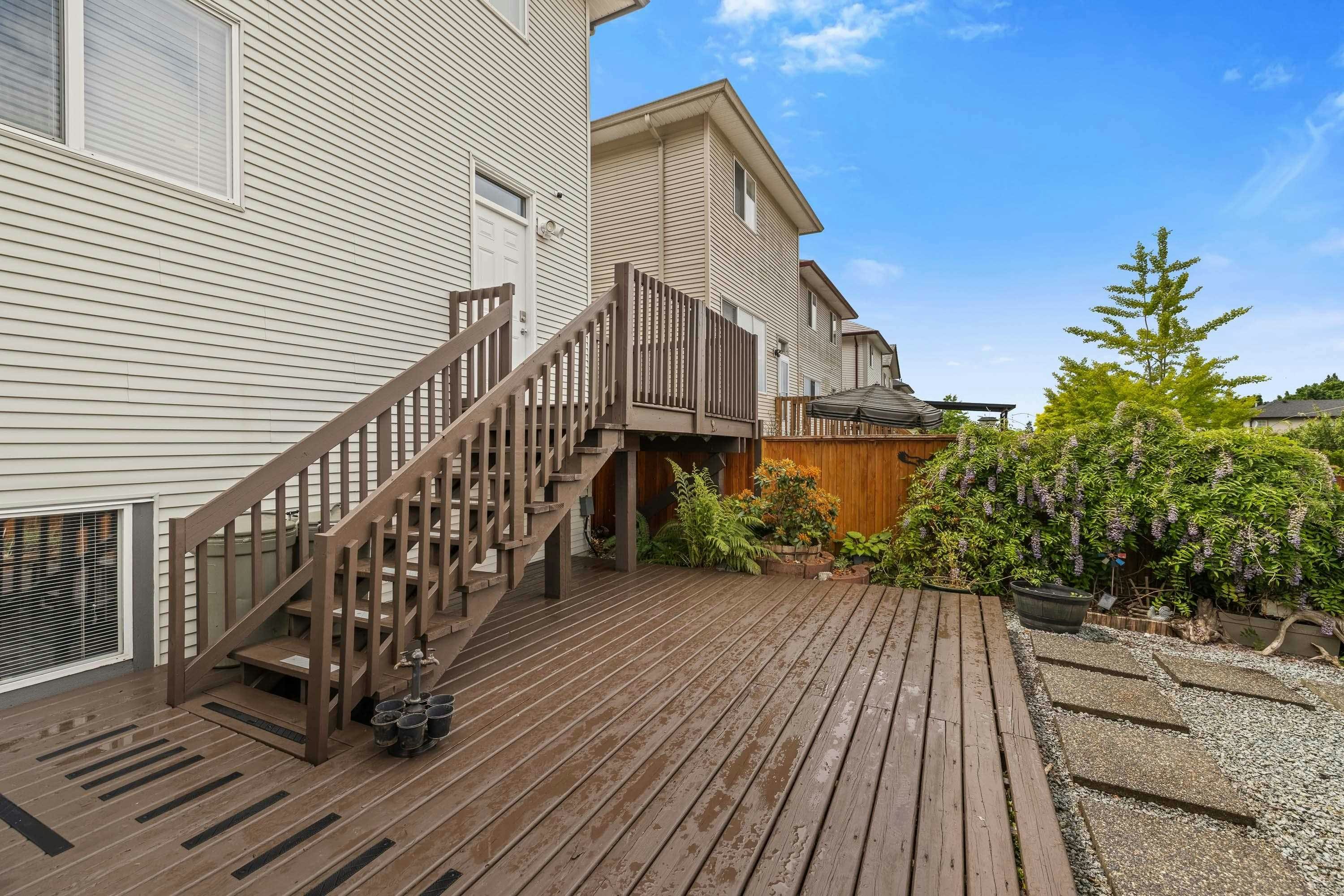 24327 102 Avenue, Maple Ridge, BC, V2W 1X9 - 34