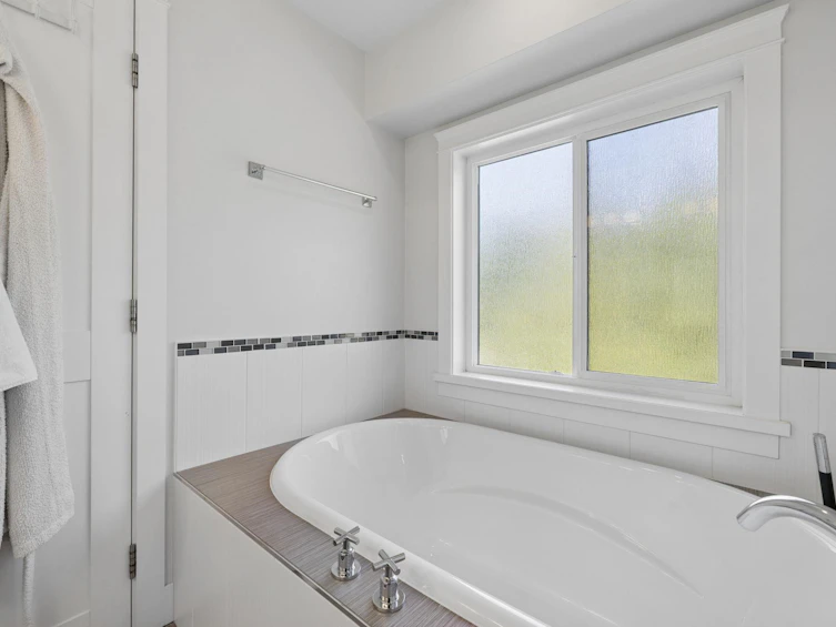 24371 104 Avenue, Maple Ridge, BC, V2W 0G7 - 24
