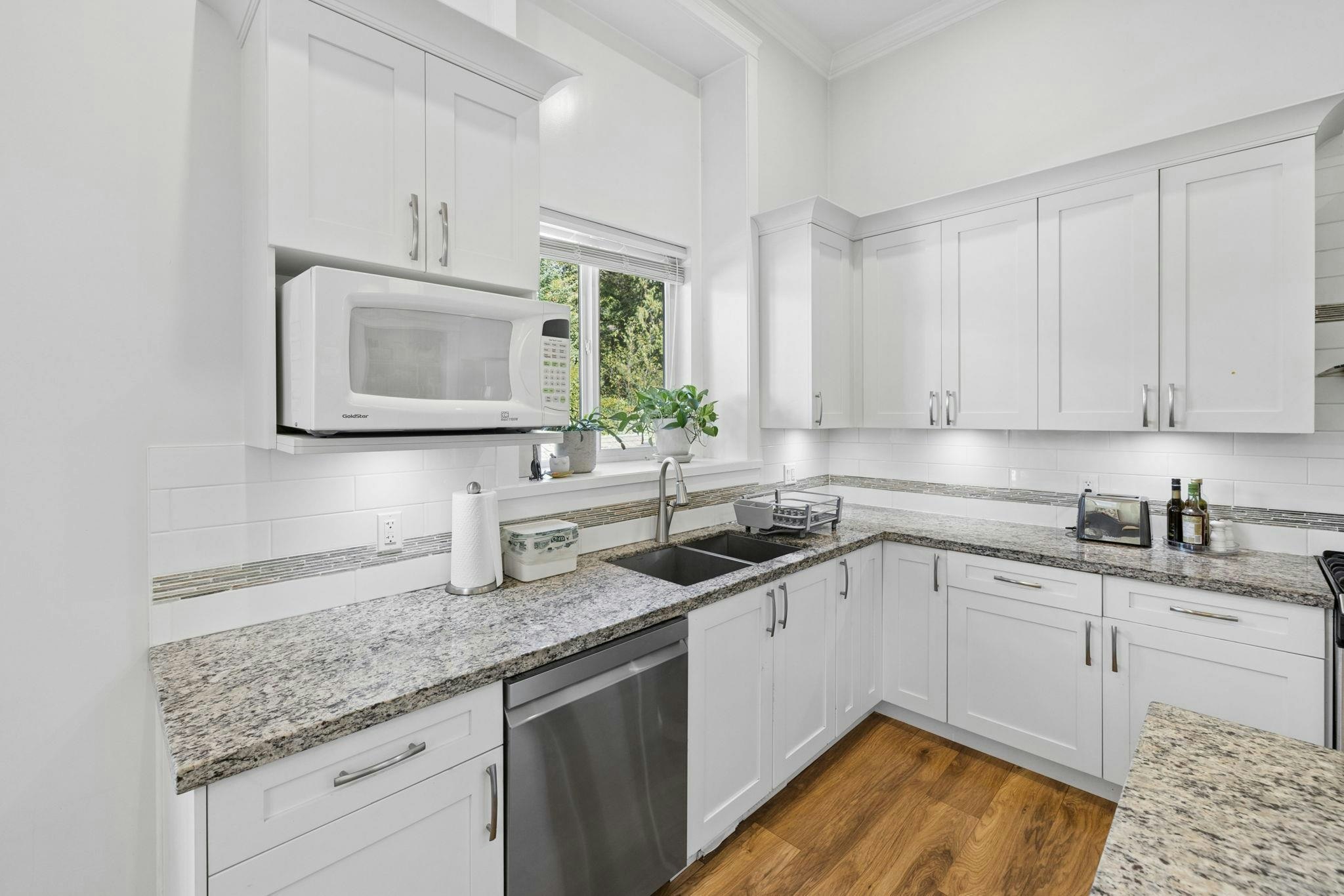 24371 104 Avenue, Maple Ridge, BC, V2W 0G7 - 11