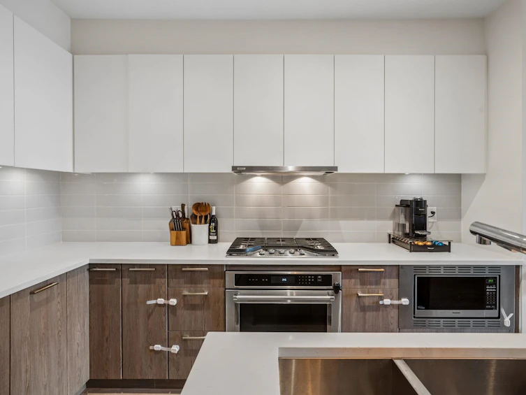 105-625 E 3rd Street, North Vancouver, BC, V7L 1G6 - 13
