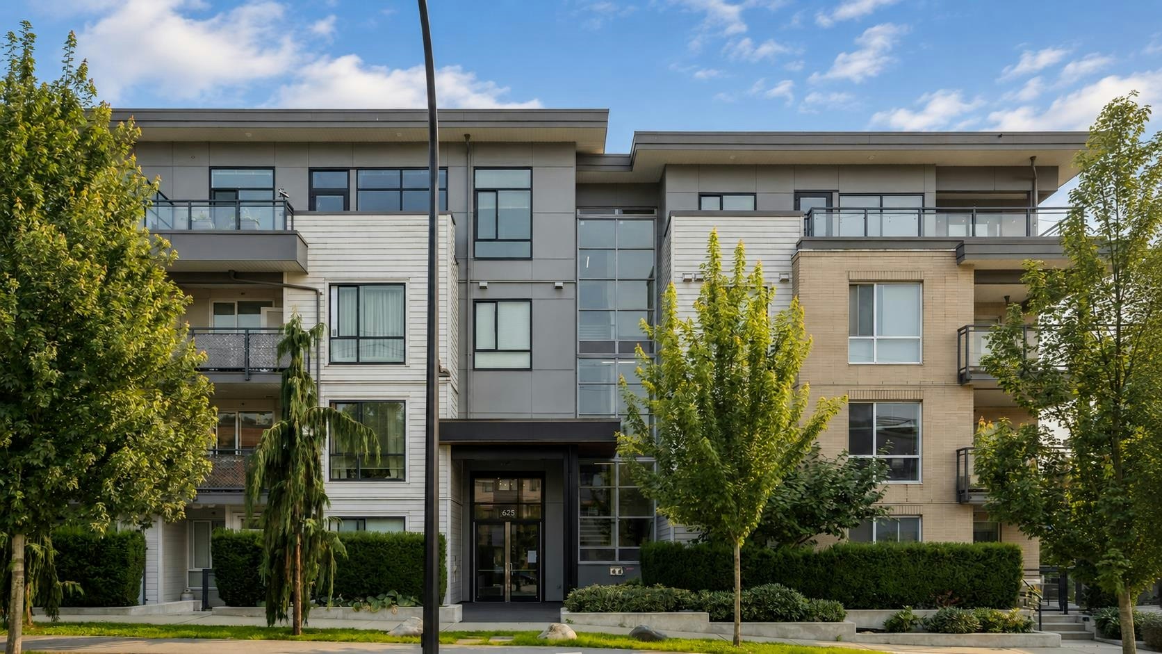 105-625 E 3rd Street, North Vancouver, BC, V7L 1G6 - 2