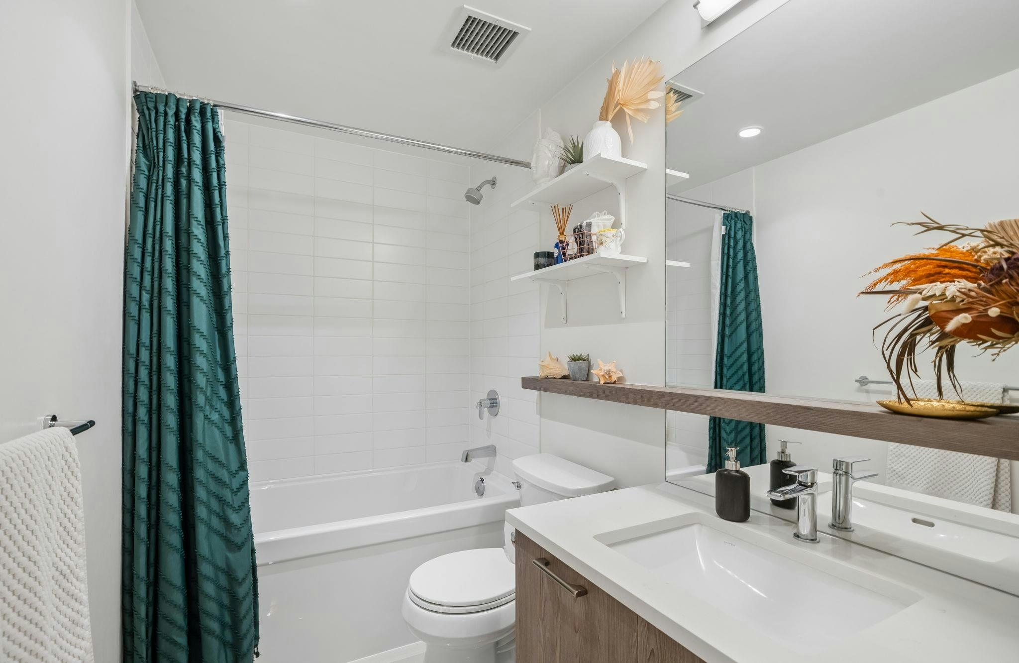 105-625 E 3rd Street, North Vancouver, BC, V7L 1G6 - 23