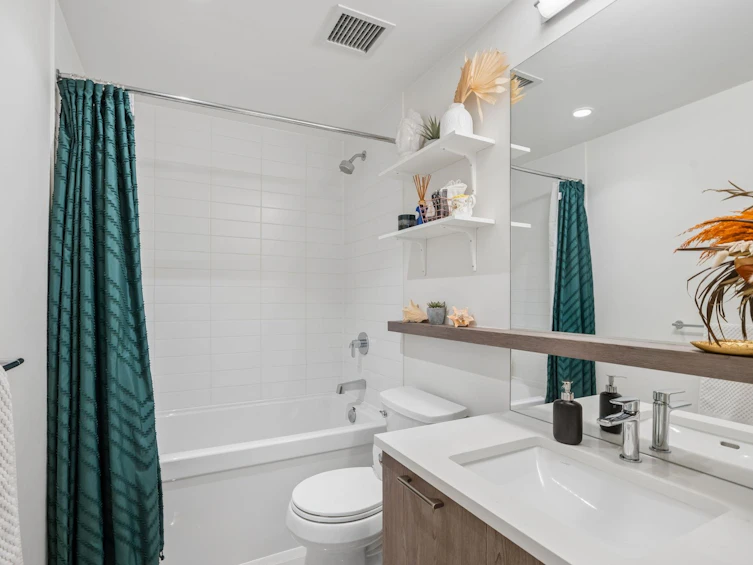 105-625 E 3rd Street, North Vancouver, BC, V7L 1G6 - 23