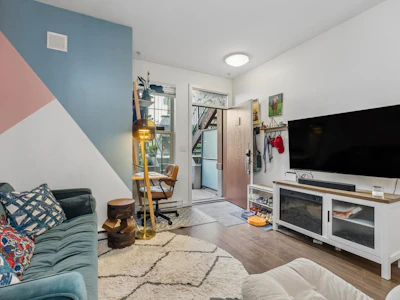 50-433 Seymour River Place - 3