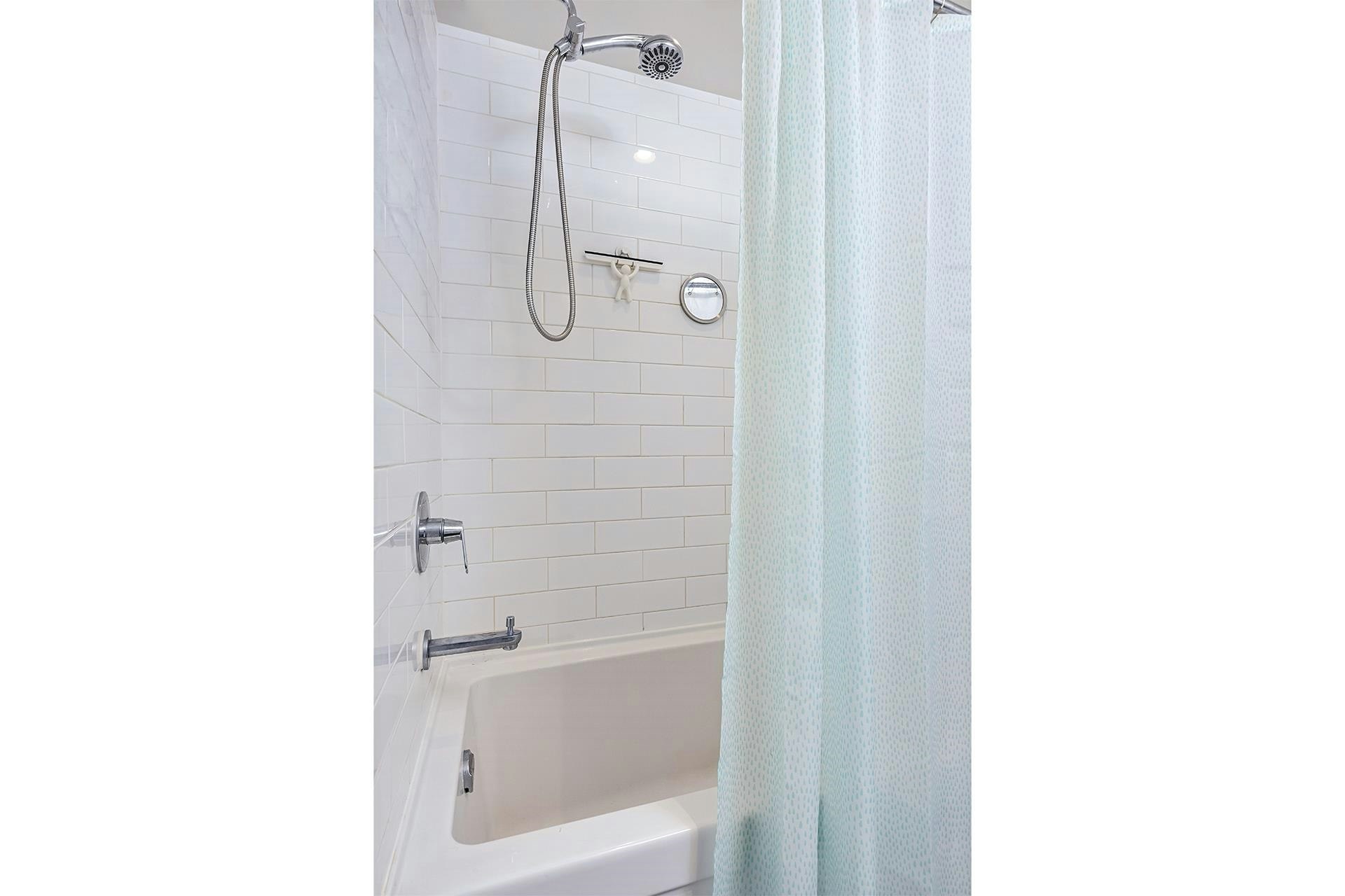 50-433 Seymour River Place, North Vancouver, BC, V7H 0B8 - 20